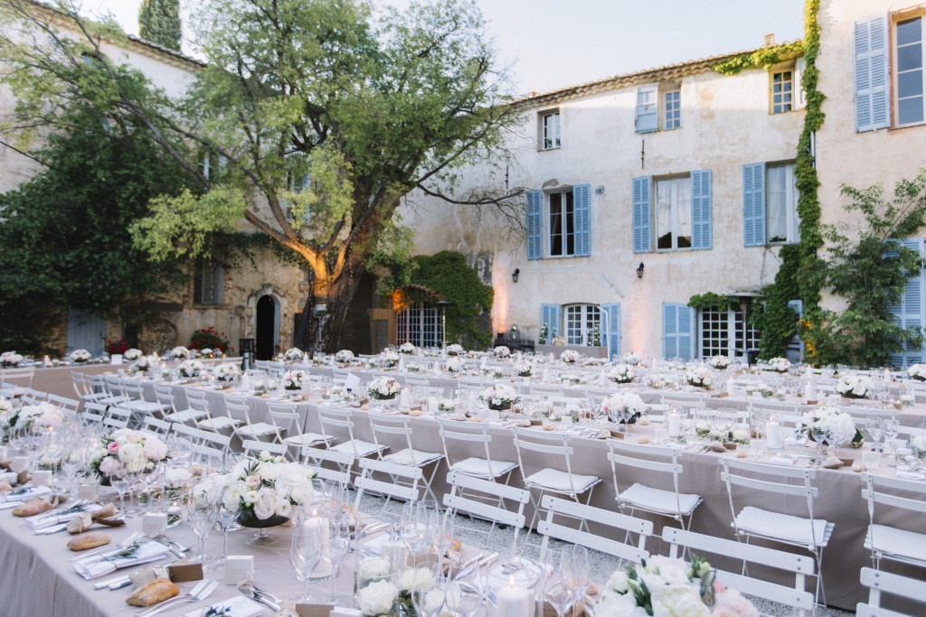 réception mariage extérieure, mariage dans le sud